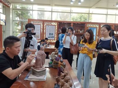 走訪世賽金牌學(xué)院 信息技術(shù)咨詢(xún)服務(wù)驅(qū)動(dòng)國(guó)際化學(xué)習(xí)型工廠建設(shè)